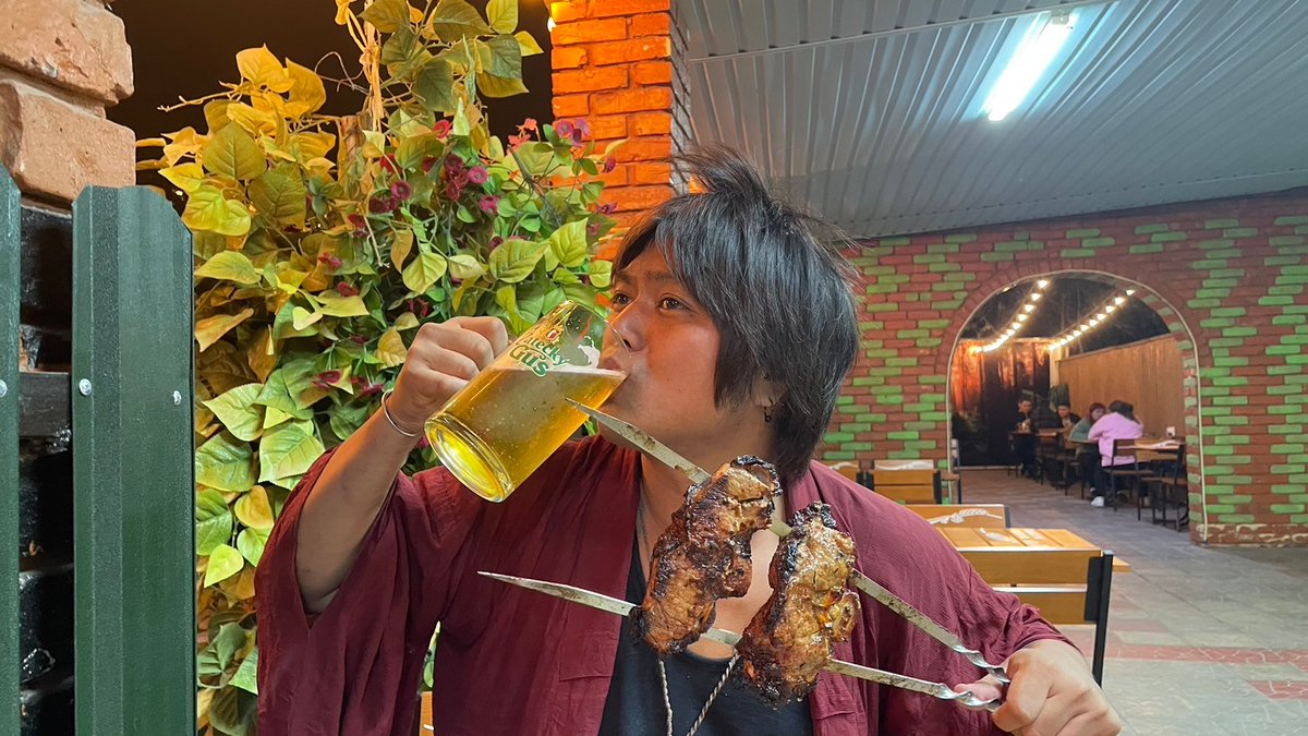 takanasensei's tweet image. 大拡散希望
8/2のワイの生誕祭【夜の会】にて、弊社社長で肉好きで奢ることが生きがいのギブジュンが"甲州ワインビーフ"というブランド牛2キロ持ってきます!
ただで!無料で!肉が!!くえる!!!
夜の食事会は参加型の交流会&食事会です。
参加希望者は【♥】とリプしてね!肉が増えるかも!!