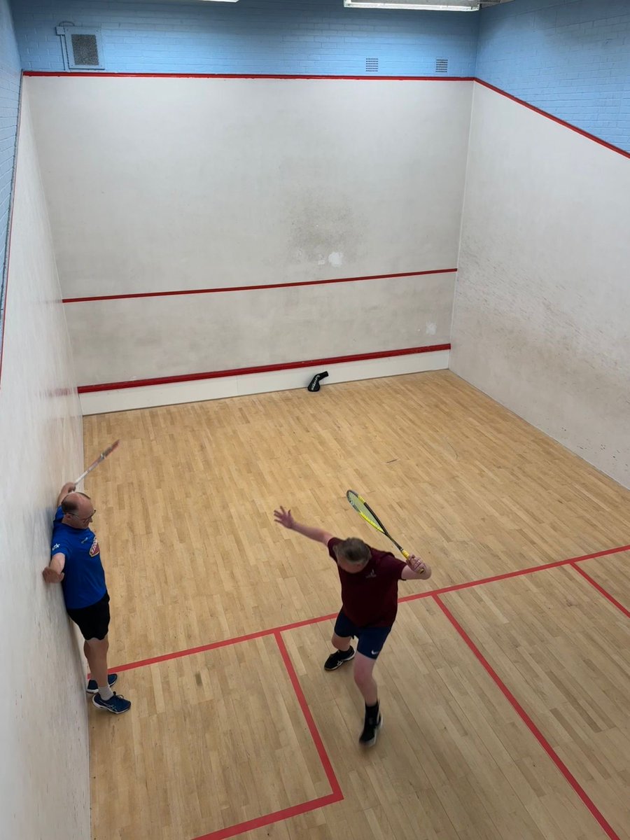No let surely! Jim Reay making himself very thin in this week's match for Henley 3rd team against Gladiators.