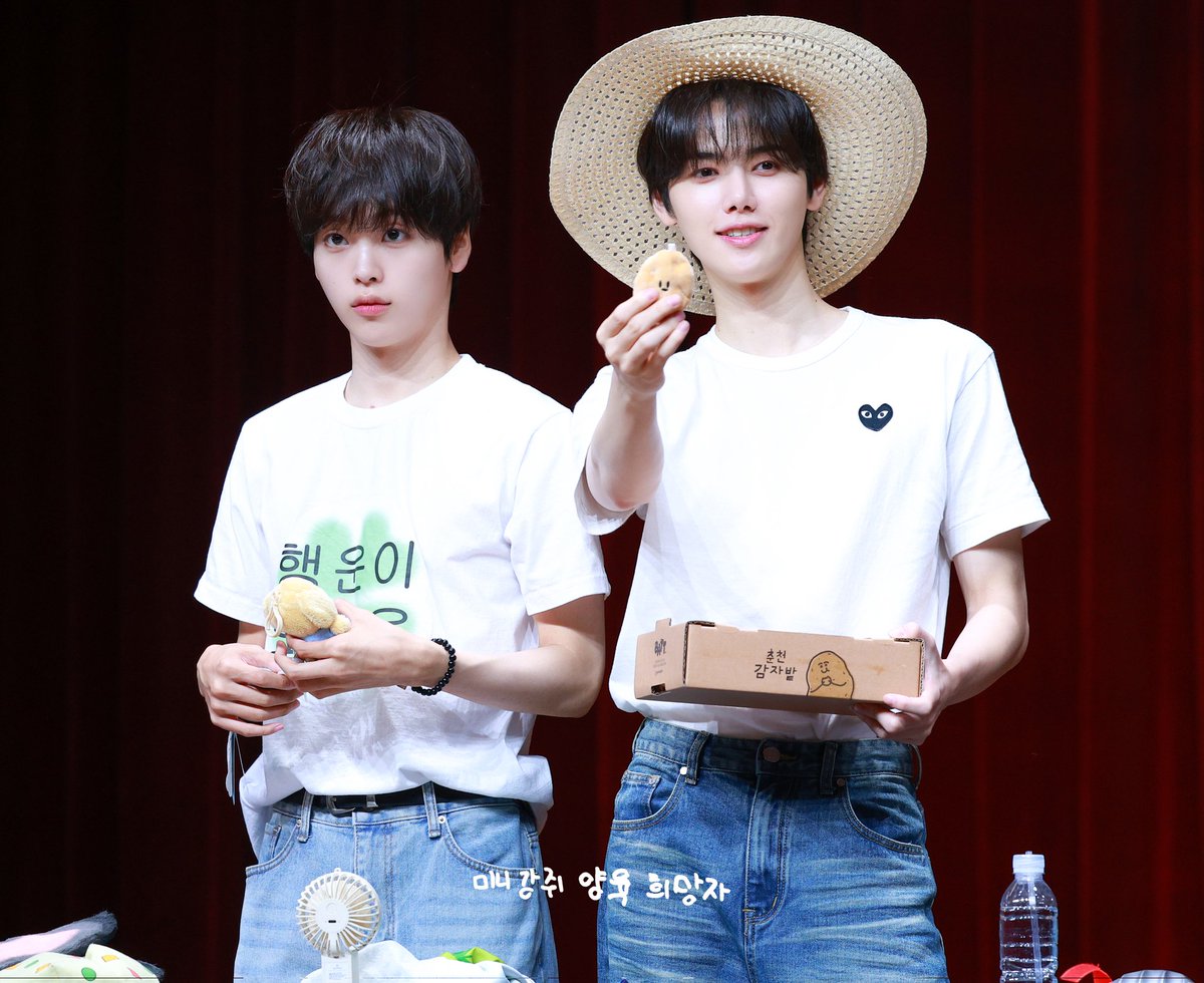 careformh's tweet image. 250726 ์๋๋ฎค ๋๋ฉด #๊ฐ์ฅ์ฆ
ํฌ์ธ ์์๊ฐ ํ์ด์ด์๋ค๐
#ํฌ๋๋นํฐ #CRAVITY
#๋ฏผํฌ #ํ์ค