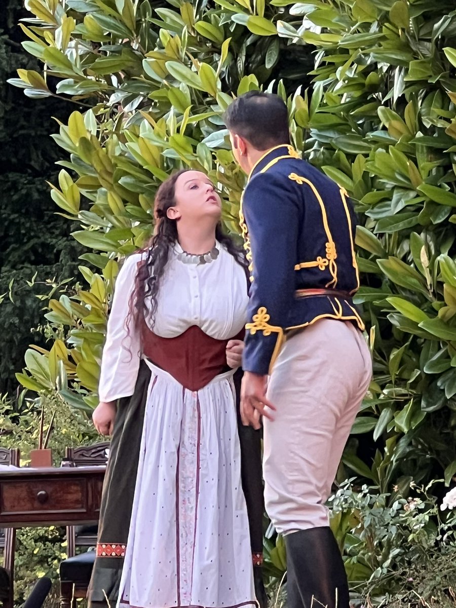 ShawSoc's tweet image. 2) And more birthday celebrations with a performance of ‘Arms and the Man’ at Shaw’s Corner @nationaltrust
ticketsource.co.uk/rumpus-theatre…
A brilliant farce about the futility of war, love and romance
#shawsociety #happybirthday #bernardshaw