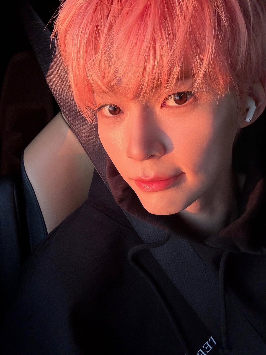 beeeeen_all_in's tweet image. 핑머 때 사진이다 🩷