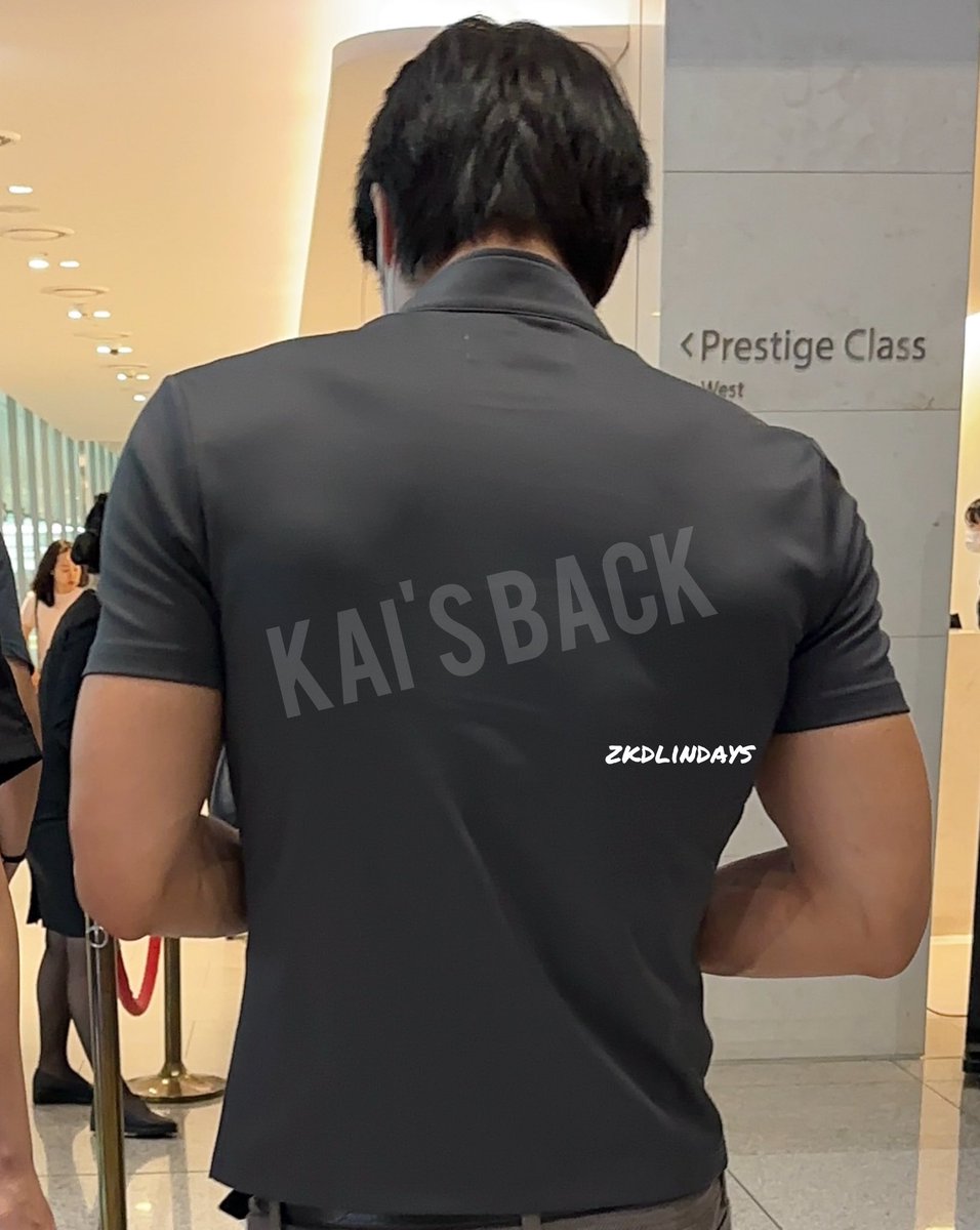 zkdlindays's tweet image. 250726 ICN ✈️
#KAI #카이 #종인 
@weareoneEXO