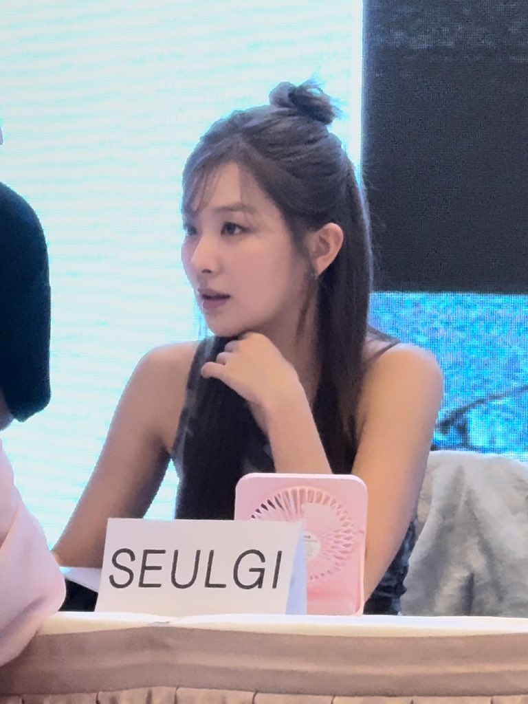 hi_ttying's tweet image. 好乖哦🥺