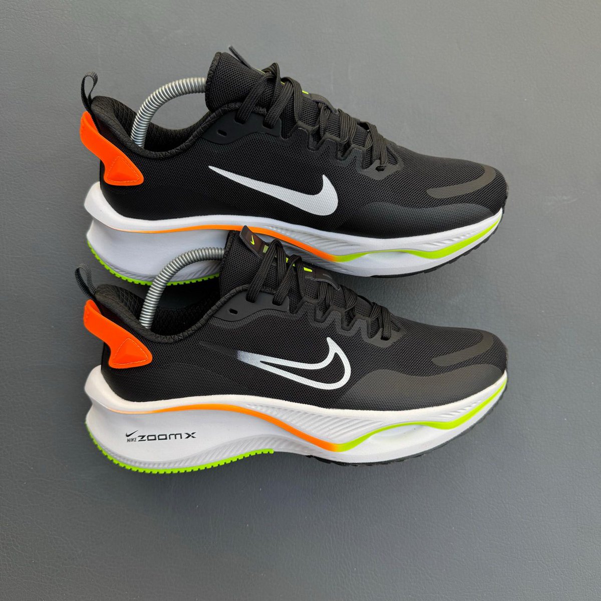 Dream_online_Tz's tweet image. NIKE zoom π: size 40-45
.
Bei: 90,000/=
.
Njoo Whatsapp Chap βοΈ 0743931620