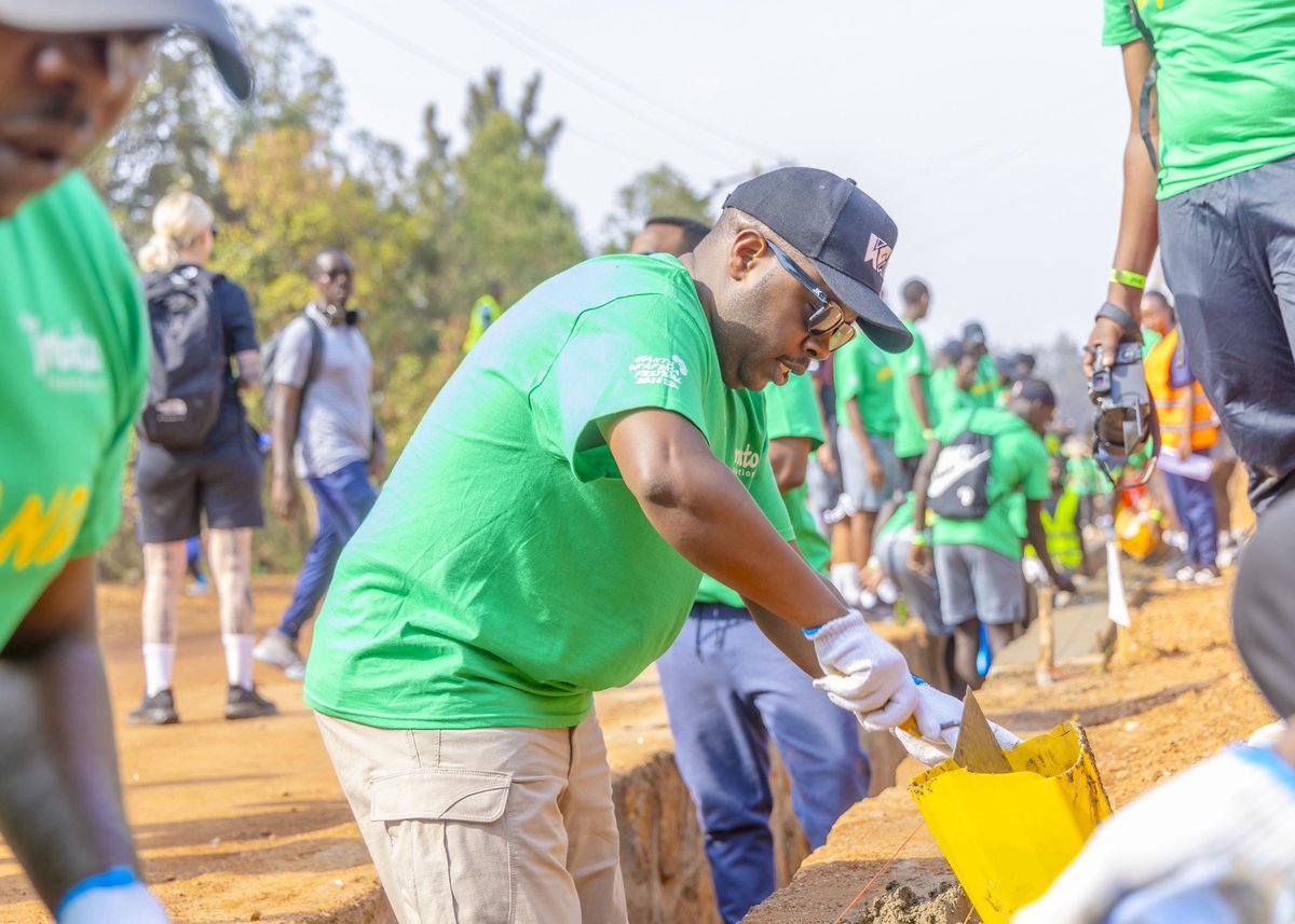 Radiotv10rwanda's tweet image. Muri iki gitondo, abayobozi batandukanye barimo Minisitiri wa Siporo, Nelly Mukazayire, Masai Ujiri watangije Umuryango Giants of Africa, umuyobozi wa @CityofKigali , Samuel Dusengiyumva n’abitabiriye Iserukiramuco rya #GOAFestival2025 riri kubera mu Mujyi wa Kigali bitabiriye…
