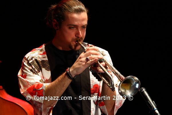 tomajazz's tweet image. Continúa en Tomajazz el repaso visual de Sera Martín a Urtarrijazz '23. El segundo protagonista es el Quinteto Asier Ardaiz con su proyecto Here. @alljazzsera tomajazz.com/web/quinteto-a…