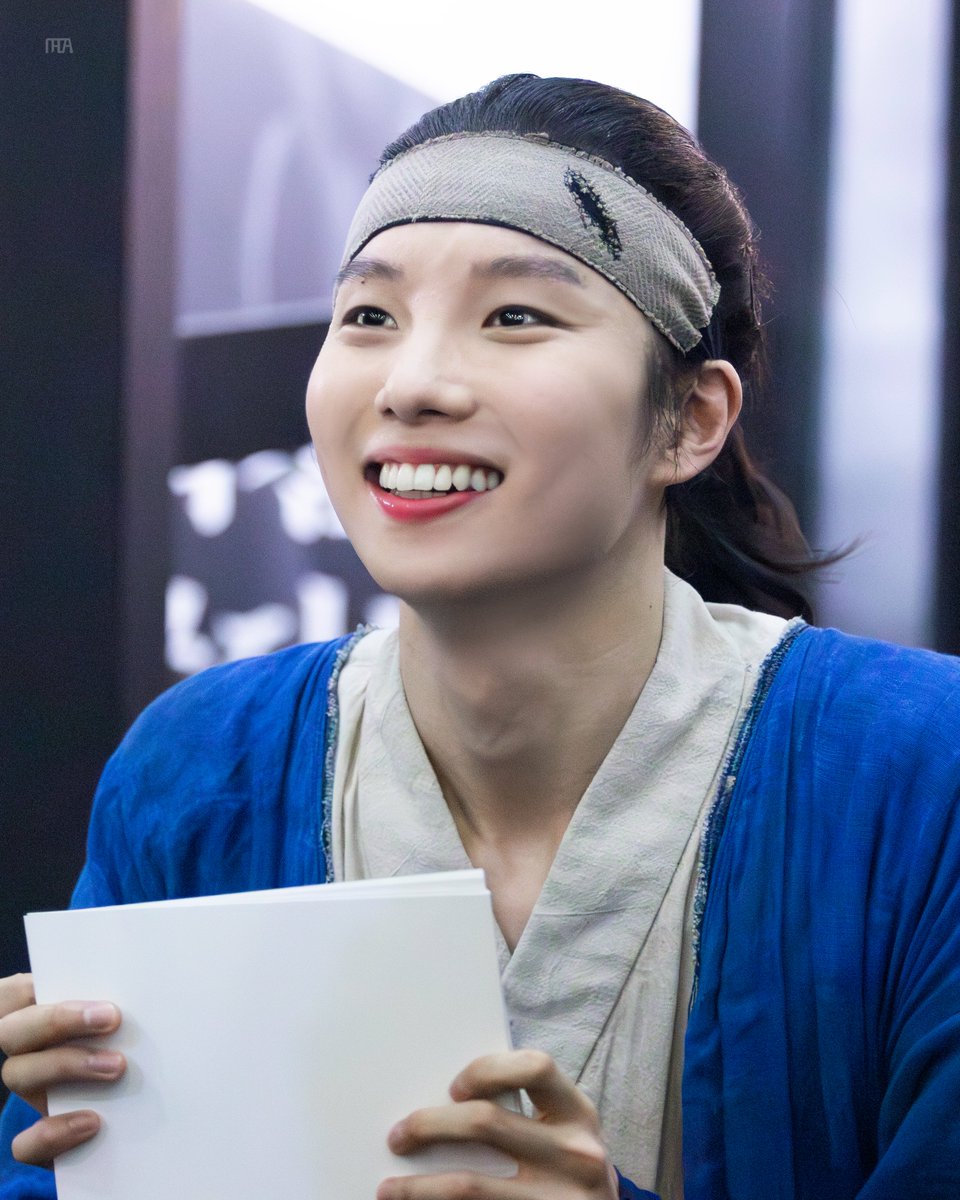 2025.07.01 뮤지컬 [스웨그에이지 외쳐,조선!] 사인회
단 | #김서형