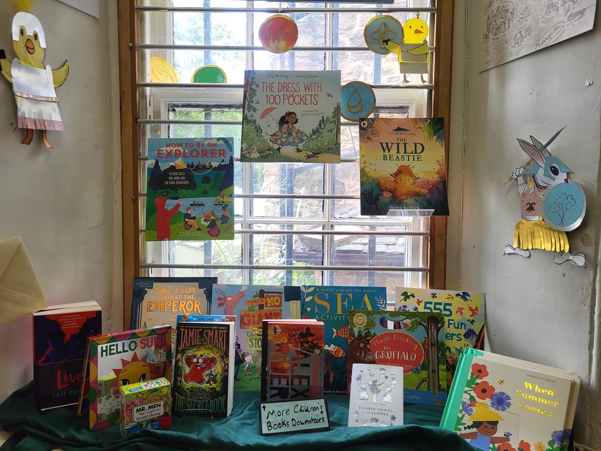 Furtherfrom's tweet image. Happy Saturday everyone! Lots going on in our fair town of #Linlithgow as always, and we are open til 5pm for all your bookshop needs! #ChooseBookshops