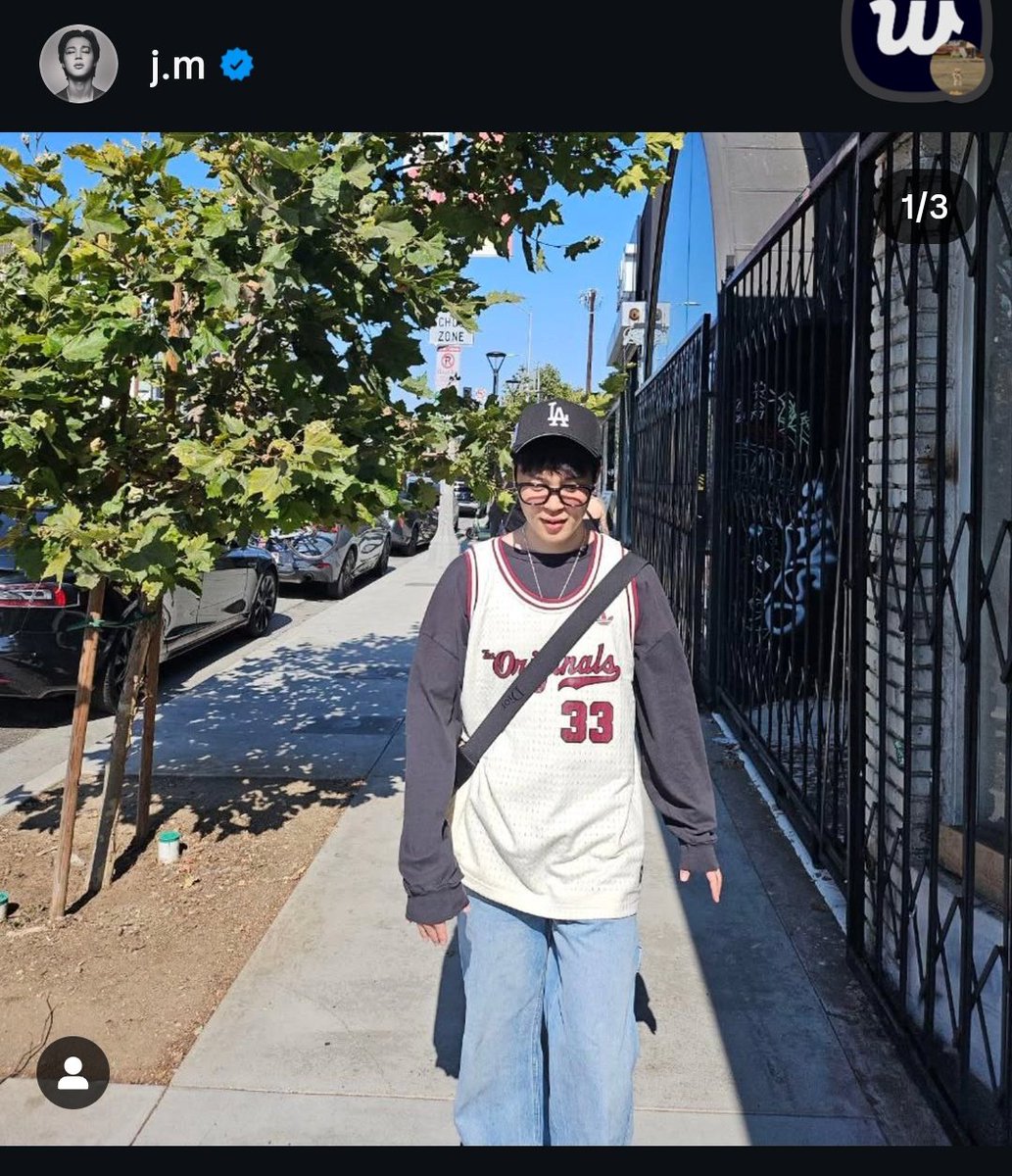 simply_rice's tweet image. Don't forget the last time Jimin posted on ig he came live both times on weverse🙂↔️🙏
