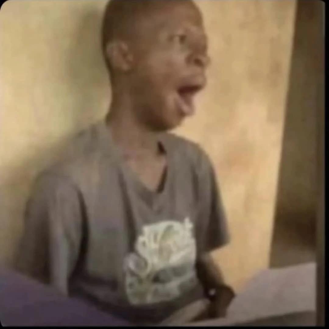 funny_tweep3's tweet image. As usual oxygen for lunch, what are you having 😂