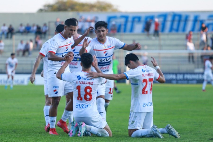 #Deportes: Nacional venció por 3-0 a General Caballero JLM, en el Arsenio Erico.

➡️ lc.cx/V51B7J
