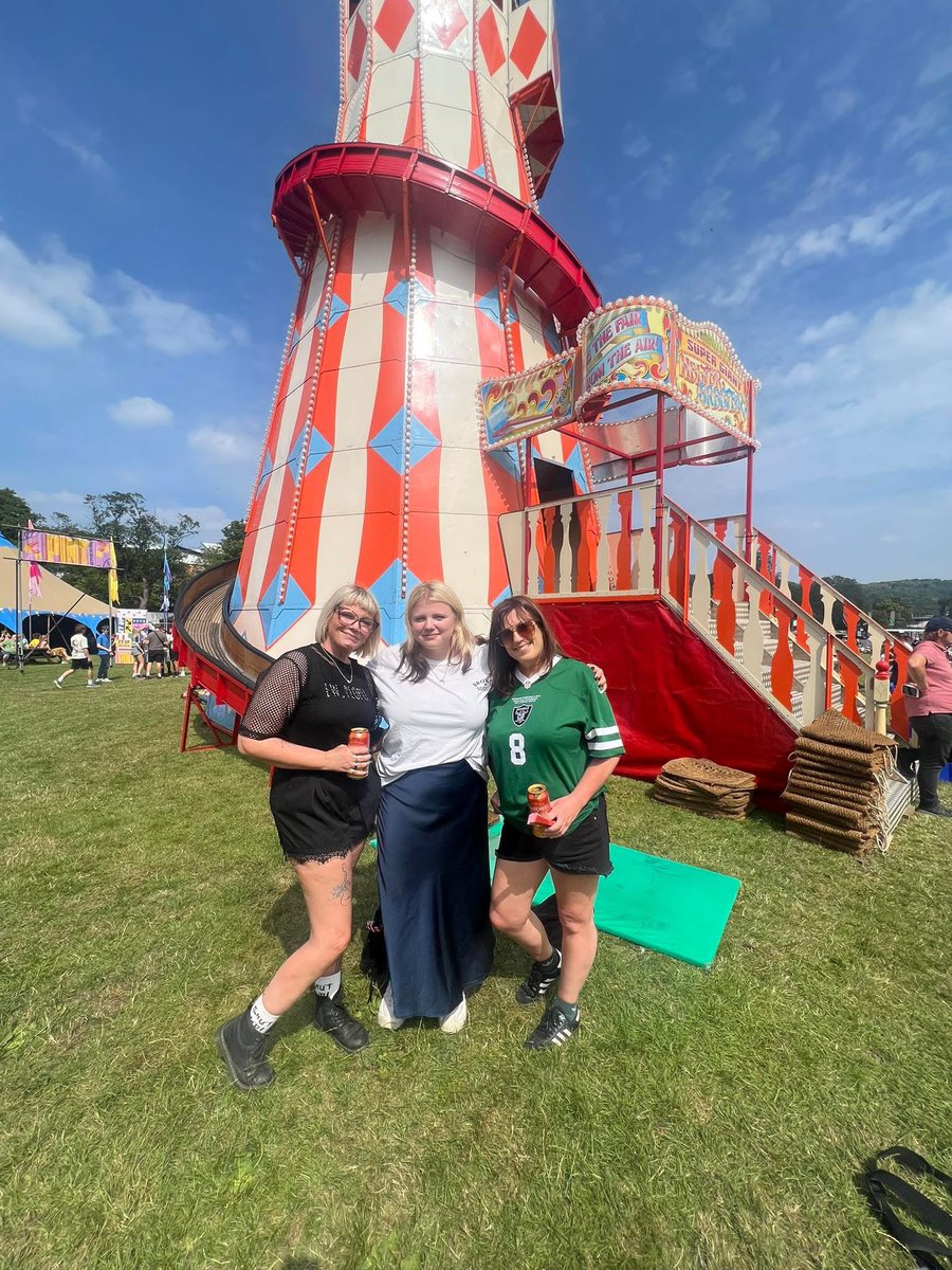 therealpaulac's tweet image. Great day one at @tramlines tho we couldn’t find the big iconic sign which was usually at the helter skelter …
We saw : femur , the rolling people , imonster, Baxter dury, spiritualised , pulp @laurahorton4 #tramlines