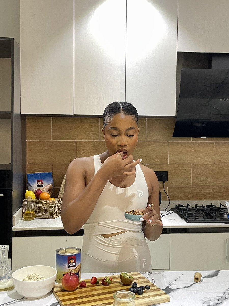 dorombaby's tweet photo. BTS with @Quaker 💙 https://t.co/yJVu1eO0wy