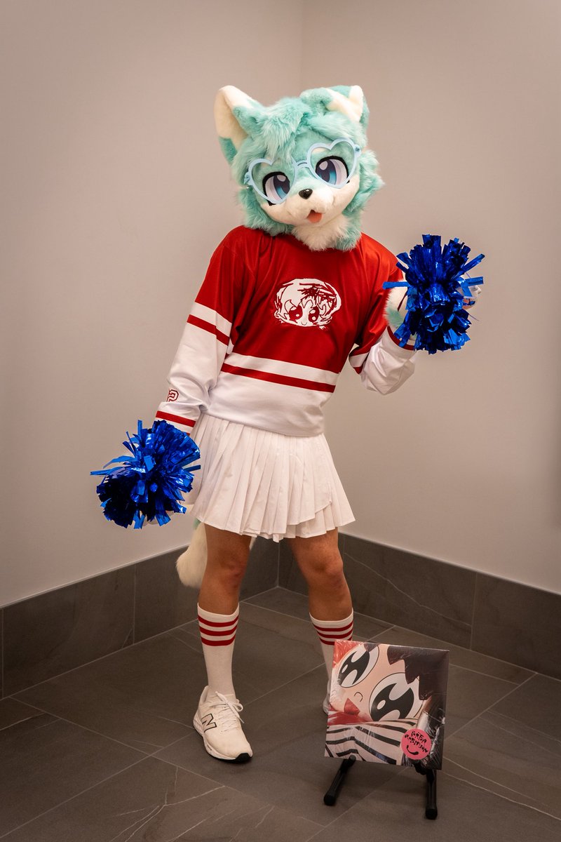 <a href="/porterrobinson/">porter robinson</a> happy 1 year SMILE! :3