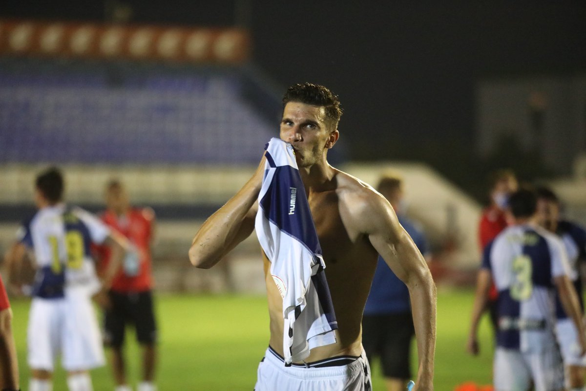 CESabadell's tweet image. Sempre es diu que el futbol és la cosa més important de les coses menys importants, però aquest moment sempre serà únic
#AMQM