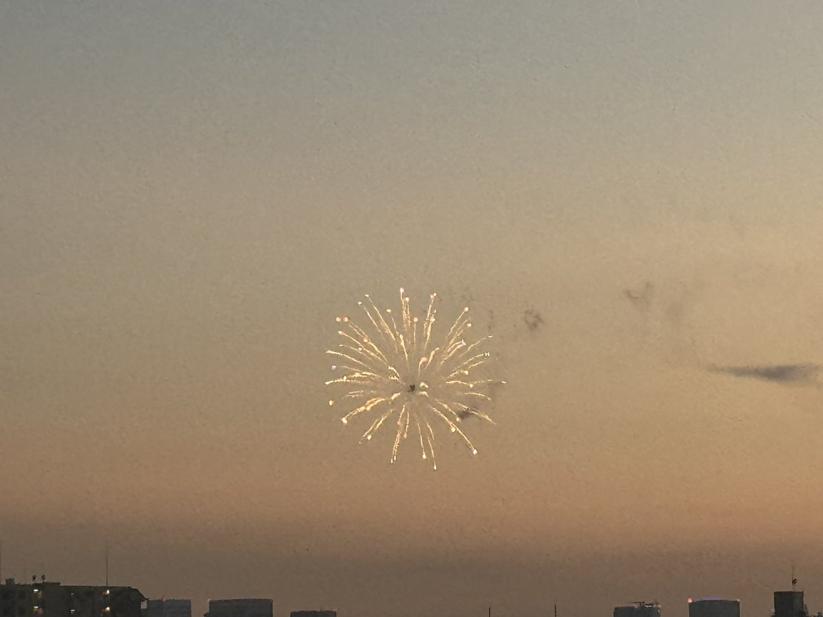 始まった〜🎆