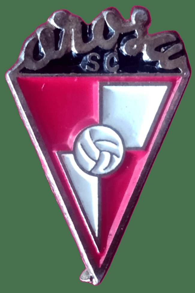 ElAreA77's tweet image. 📢 Hoy le toca al Arosa SC, el club gallego con más historia en 3 Div. (54 temporadas). 

Fundado en 1945 en Villagarcía de Arosa (Pontevedra), los "arlequinados" cuentan con casi 2.000 socios. Su mayor hito: jugar en 2 Div. (1949/50) y 7 campañas en 2B.
 #ArosaSC #FútbolGallego