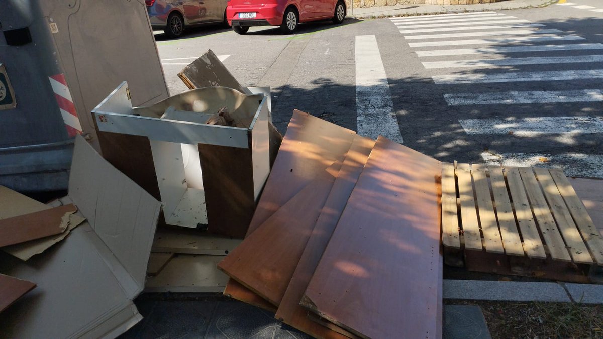Plat_TgnaNeta's tweet image. #tarragona #tarragonabruta
C/ Covadonga 26 juliol 11h 👇
@sindicdegreuges