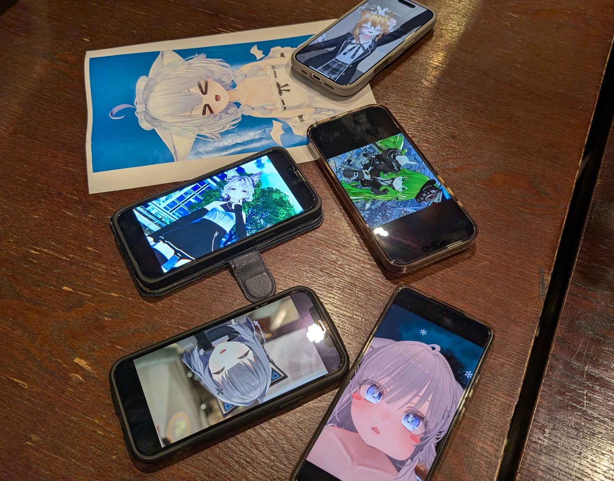 puokaris_eat2's tweet image. ブイチャ民の習性。スクール13-1メインで集まってたけど、いろんな人にあいさつできて非常に有意義な一日だった。さあ、♨️いくかー