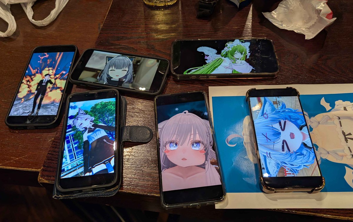 puokaris_eat2's tweet image. ブイチャ民の習性。スクール13-1メインで集まってたけど、いろんな人にあいさつできて非常に有意義な一日だった。さあ、♨️いくかー