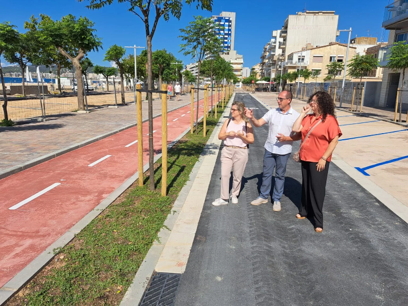 Revista Baix Empordà (@rbaixemporda) on Twitter photo S’obre a l’ús públic la primera meitat del tram del passeig del Mar de l'<a href="/AjPalamos/">Ajuntament de Palamós</a>: revistabaixemporda.cat/sobre-a-lus-pu… S’obre a l’ús públic la primera meitat del tram del passeig del Mar de l'<a href="/AjPalamos/">Ajuntament de Palamós</a>: revistabaixemporda.cat/sobre-a-lus-pu…