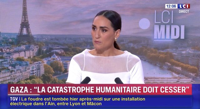 MLettresduSud's tweet image. « Sans la musique 🎶, la vie serait une erreur ».
Sans @jeannebarontv, l’information n’aurait pas la même saveur.
Journaliste, un métier, une passion ❤️🔥‼️
Ravi de vous retrouver ce midi sur @LCI .