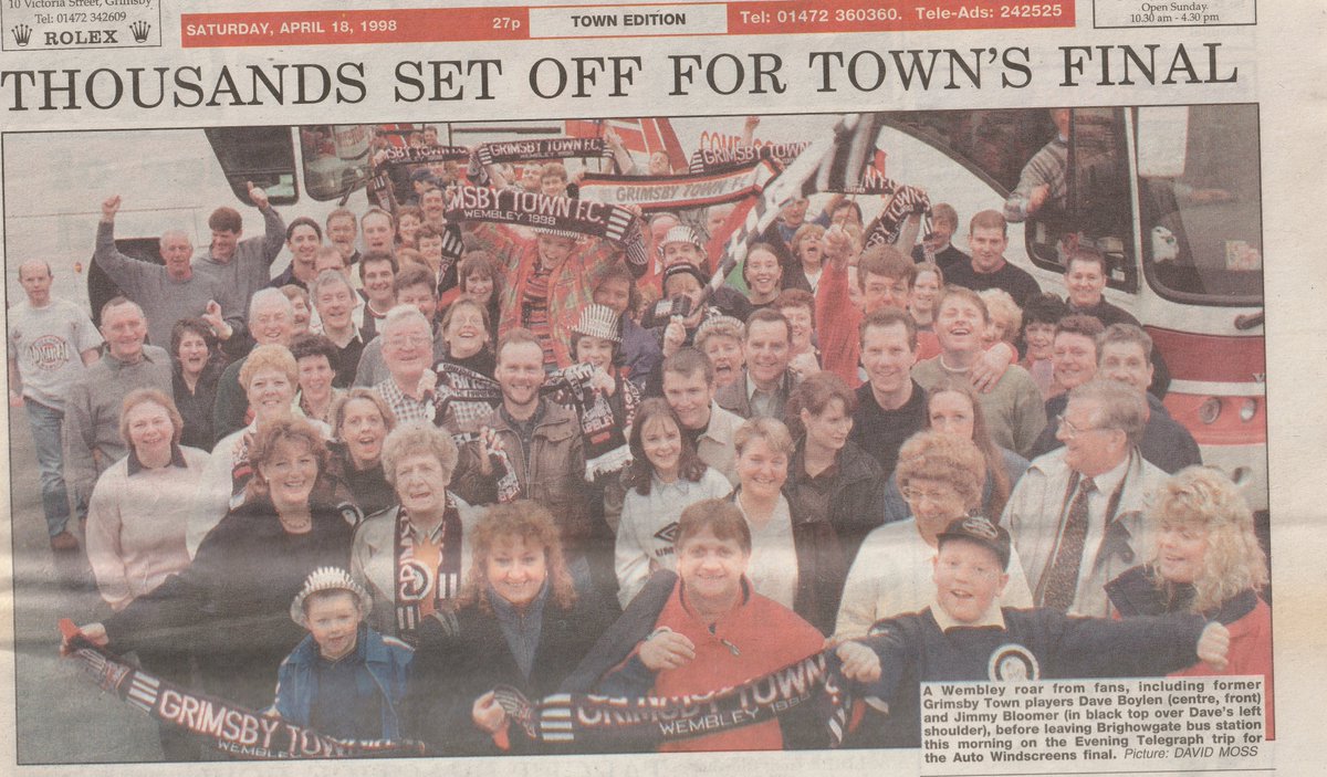 onthisGTFCday's tweet image. How special was that first visit to Wembley??
This photo sums it up perfectly. mums, dads, sons, daughters, grandparents, aunts and uncles, friends - just everyone went.
Memories for a lifetime.
UTM
