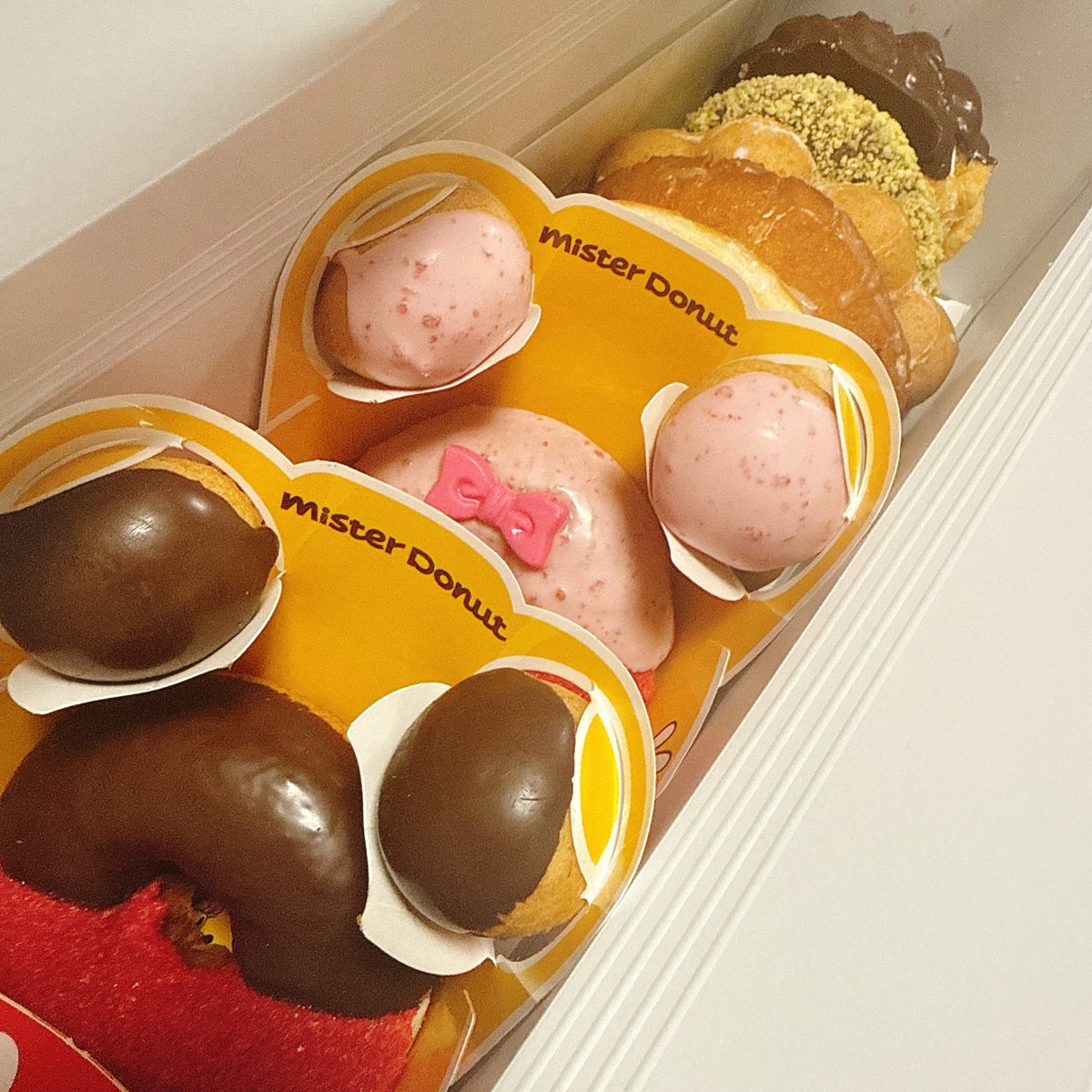 lili_no2's tweet image. 明日の為にやめとく?って言われたから食べる💢って食べました🥹❣️❣️❣️
昼間もシャトレーゼのアイス3本程食べてるから明日多分パンパンに仕上がってるよ🐷
いー感じだよwww