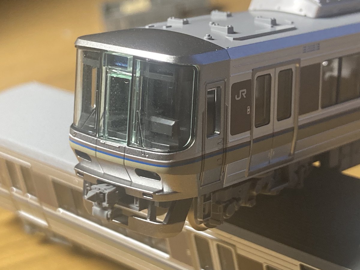Jline22l_B11's tweet image. 早々に実験

2000の前面ガラスと同じサイズなので、今度出る1次車のガラスと同じと予想

色々使い方が増えるなあ