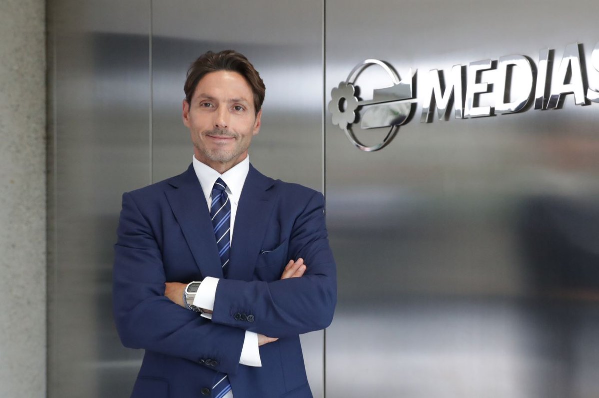 yosoyelfanal's tweet image. ENNESIMO CAPPOTTO IN PRIME TIME
Gruppo #Mediaset: 41,6% di share
Gruppo #Rai: 32,4% di share
#AscoltiTv