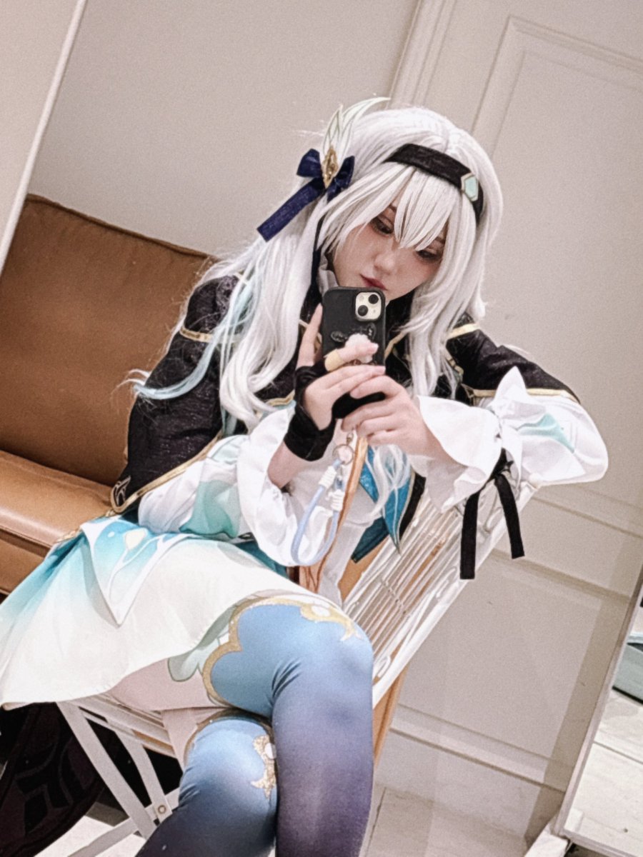 yoRu__cos's tweet image. 스텔레 촬영하는거 구경듕