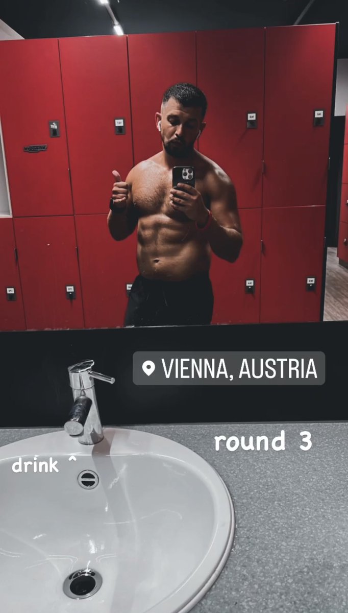 OxSimpleFarmer's tweet image. Little lift between flights 🇦🇹
Don’t forget to stay hydrated