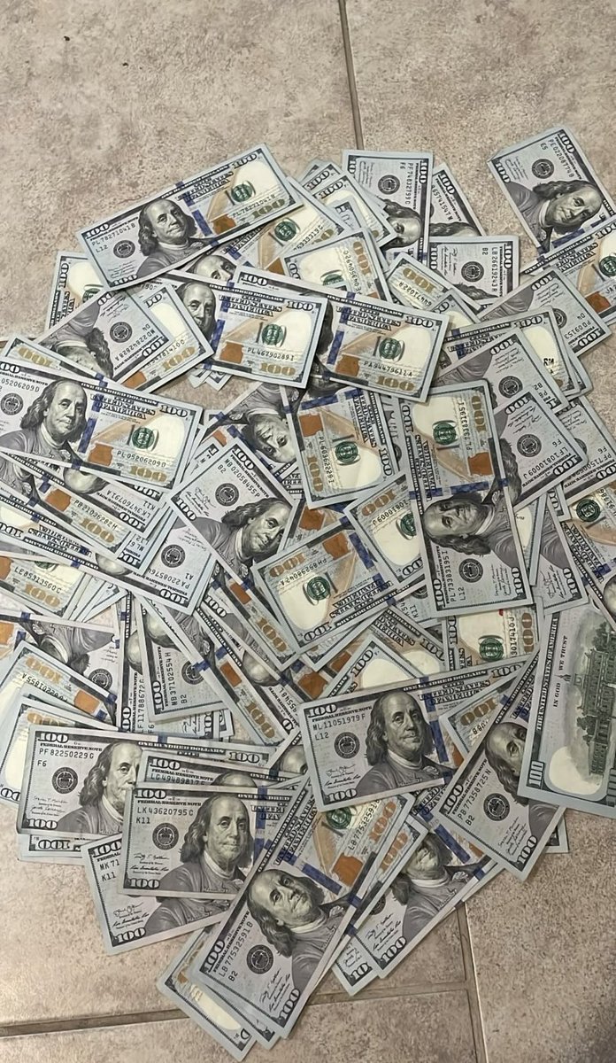 giftlovej's tweet photo. my income is infinite https://t.co/x9uAGtEuHT