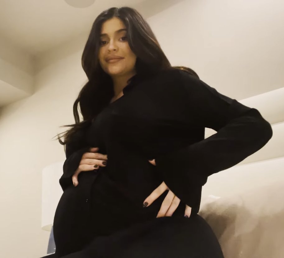 crypto_daddy021's tweet image. She’s not just bullish on @cysic_xyz
She is pregnant for @cysic_xyz
Baby kicking every time @cysic_xyz trends.
@cysic_xyz to take responsibility of the baby soon 💕
gMsor