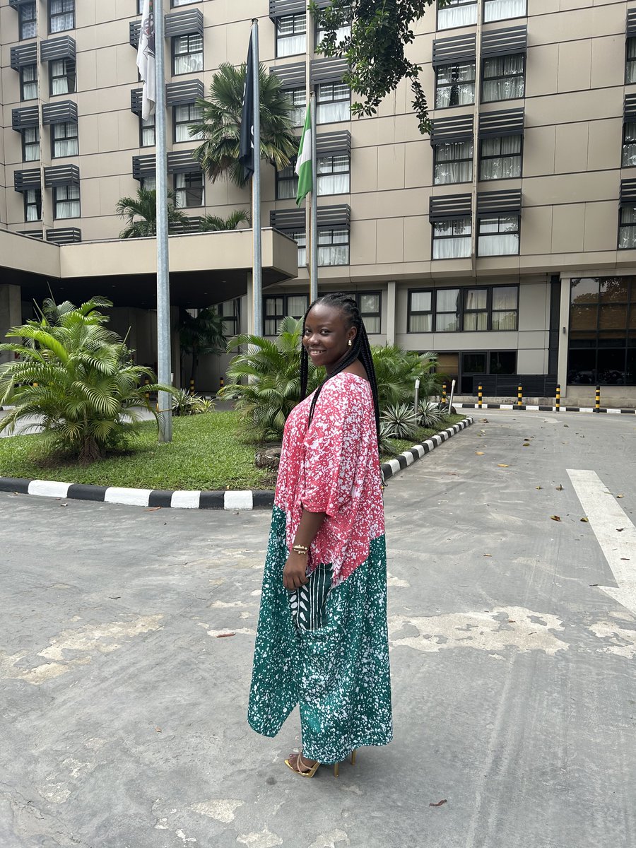 Irede17's tweet image. All the outfits I rocked from @houseofirede
1st slide church
2nd slide a birthday dinner
3rd slide church
4th slide A soirée
We have the perfect outfits for all event!!!
Send a dm to shop or click on the link on our bio