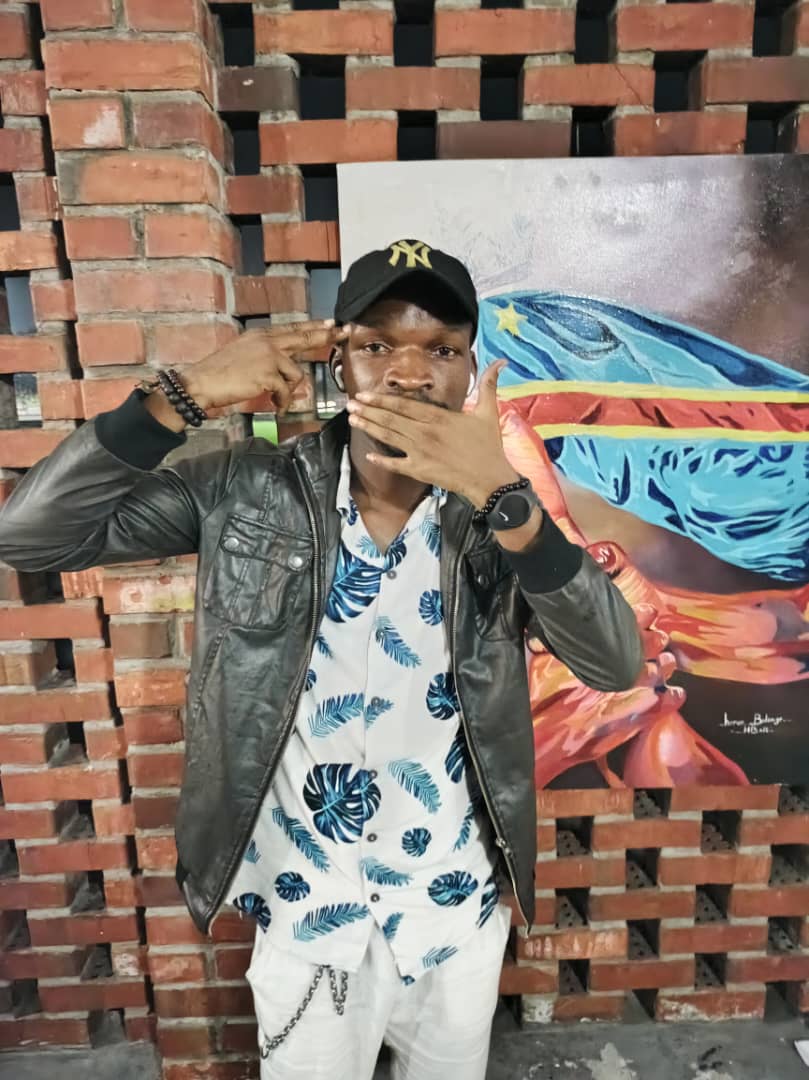 Francis Lmec (@lmecpicture1) on Twitter photo Une personne sans référence, un bon matin devient une légende, Kosimba moto aza na epakolami Ya Nzambe tse👌🏽
Bon week-end Peuple de Dieu 😎🙏🏽
<a href="/central_sage/">ᏟᎬᏁᎢᏒᎪᏞ👑🇨🇩</a> <a href="/kakese_leon/">Leon KAKESE</a>
#FreeCongo🇨🇩 Une personne sans référence, un bon matin devient une légende, Kosimba moto aza na epakolami Ya Nzambe tse👌🏽
Bon week-end Peuple de Dieu 😎🙏🏽
<a href="/central_sage/">ᏟᎬᏁᎢᏒᎪᏞ👑🇨🇩</a> <a href="/kakese_leon/">Leon KAKESE</a>
#FreeCongo🇨🇩