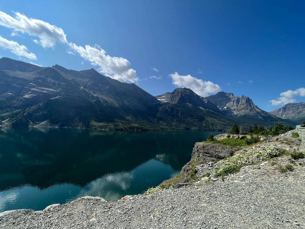 Glacier National Park: Pure magic. ✨ No filter needed for these views.
