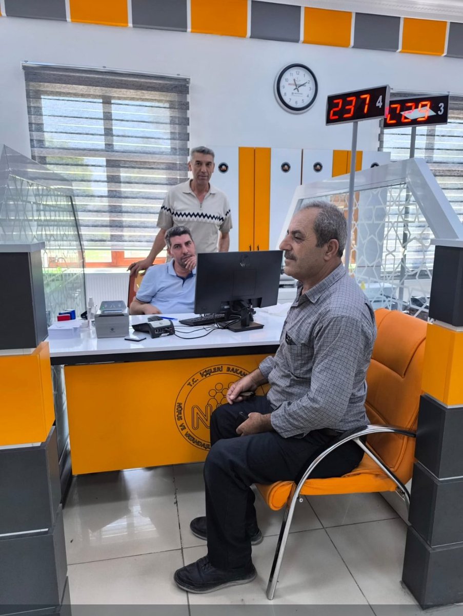 Eski tip sürücü belgelerinin değişimi için haftasonu mesaisindeyiz.#HayatınızınHerAnında olmaya devam ediyoruz.. <a href="/TCNufus/">Nüfus ve Vatandaşlık İşleri Genel Müdürlüğü</a> <a href="/Mardin_Valiligi/">Mardin Valiliği</a> <a href="/KiziltepeKymlk/">T.C. Kızıltepe Kaymakamlığı</a> <a href="/mardinilnufus/">Mardin İl Nüfus ve Vatandaşlık Müdürlüğü</a>