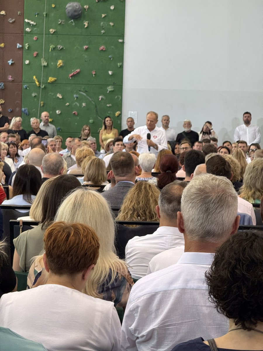 Dariusz_Jonski's tweet image. Premier Tusk: Przeniesiemy główny strumień pieniędzy z zakupów zagranicznych, jeśli chodzi o uzbrojenie, w rozwój polskiego przemysłu