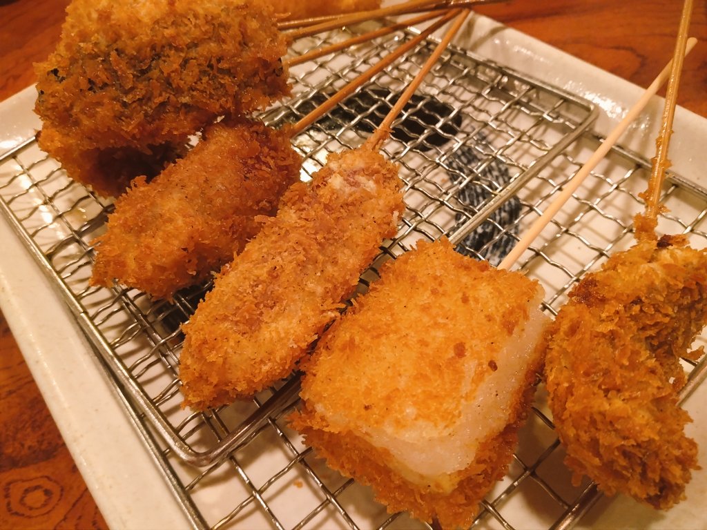 0110Sach's tweet image. 土曜日しごおわで帰宅したら
遊び、飲み会、旅行で
誰もいない…
寂しく一人納豆食べてたら…
誘ホイ💕
そりゃ行くでしょ(￣ー￣)ﾆﾔﾘ