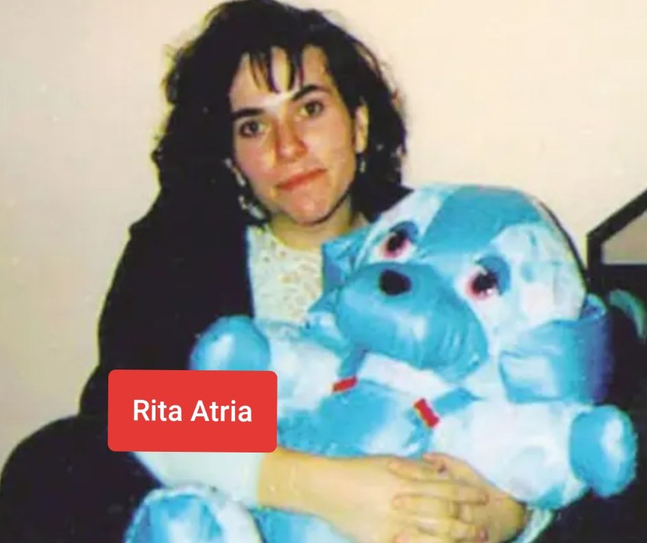 debora_ergas's tweet image. #RitaAtria è figlia di un boss mafioso di Partanna. 
Ha solo 17 anni quando decide di rivelare quello che sa a Paolo Borsellino venendo  ripudiata dalla famiglia.

7 giorni dopo la strage di via d&apos;Amelio capisce  di essere sola.
Il #26luglio 1992 si uccide