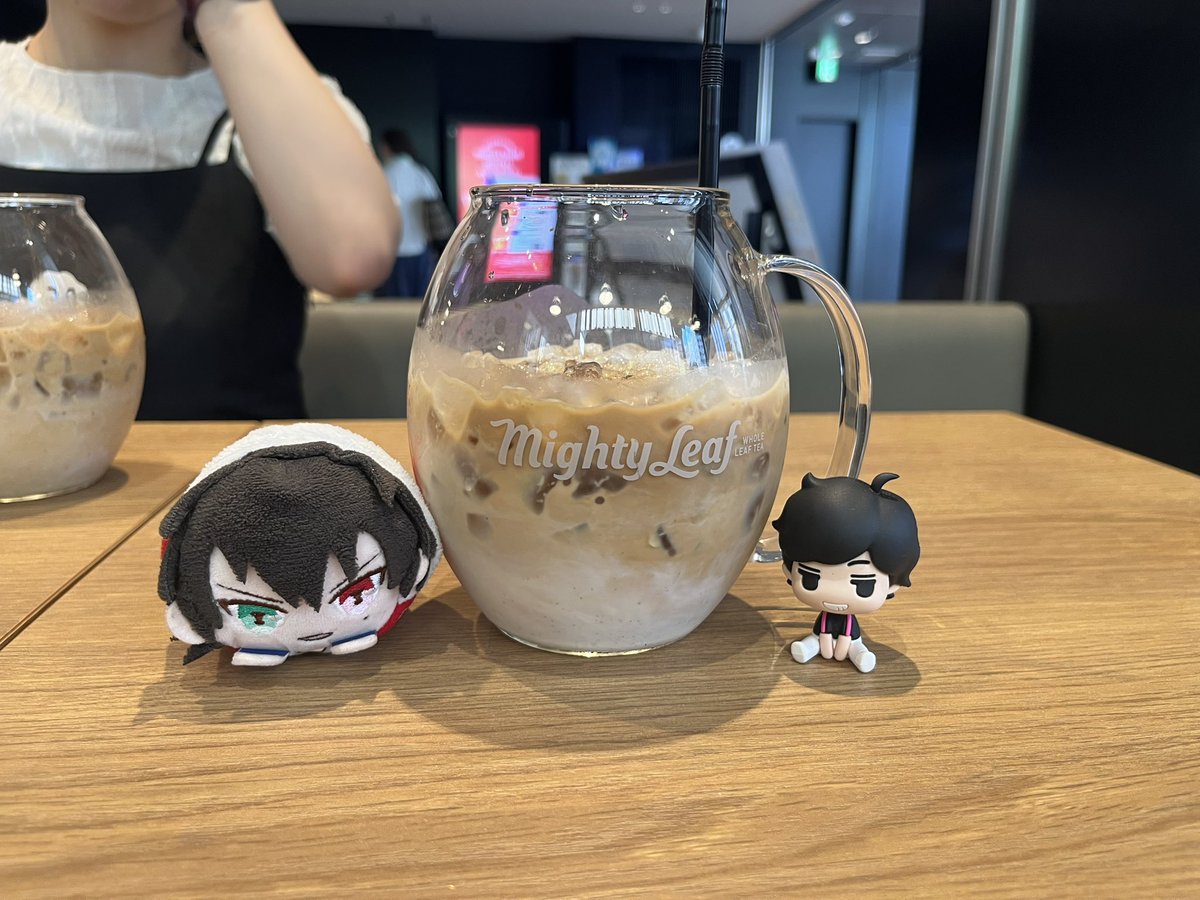 minadu_ki's tweet image. 本日、初のヒプムビにて山田一郎のバースデー祝ってきた!
映画のシステム面白かったけど麻天狼負けて悲しみ😢
あと終わったあとは言ったカフェのコップデカすぎw