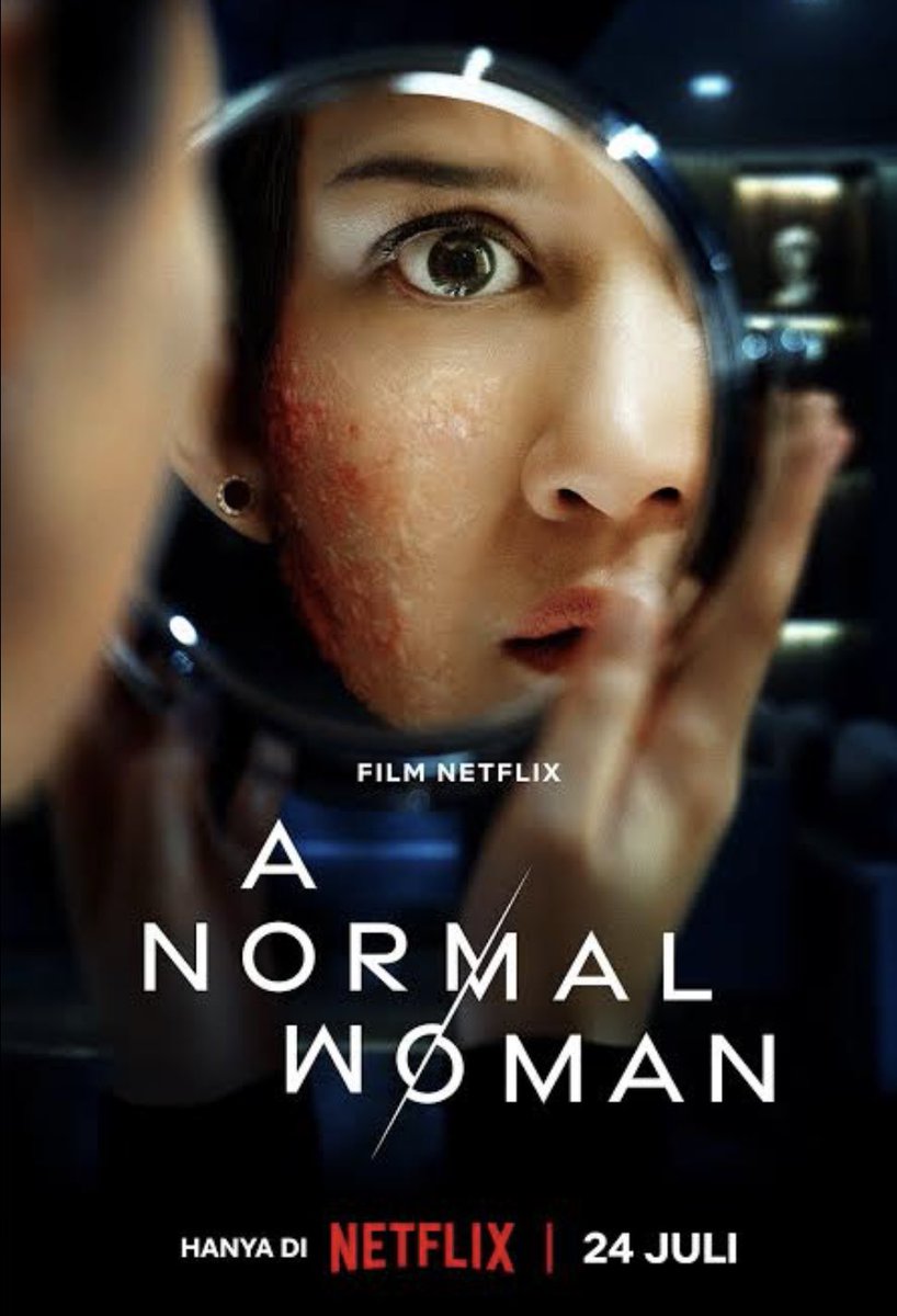 ikanatassa's tweet image. Dikemas dlm body horror yg cukup stylish, #ANormalWoman sebenarnya punya banyak yg ditawarkan. Marissa Anita jelas gila2an bagusnya di sini. Sayangnya, aku tdk menemukan sensitivitas dan delicateness seorang Lucky Kuswandi yg pernah dia berikan begitu sempurna di Selamat Pagi,…