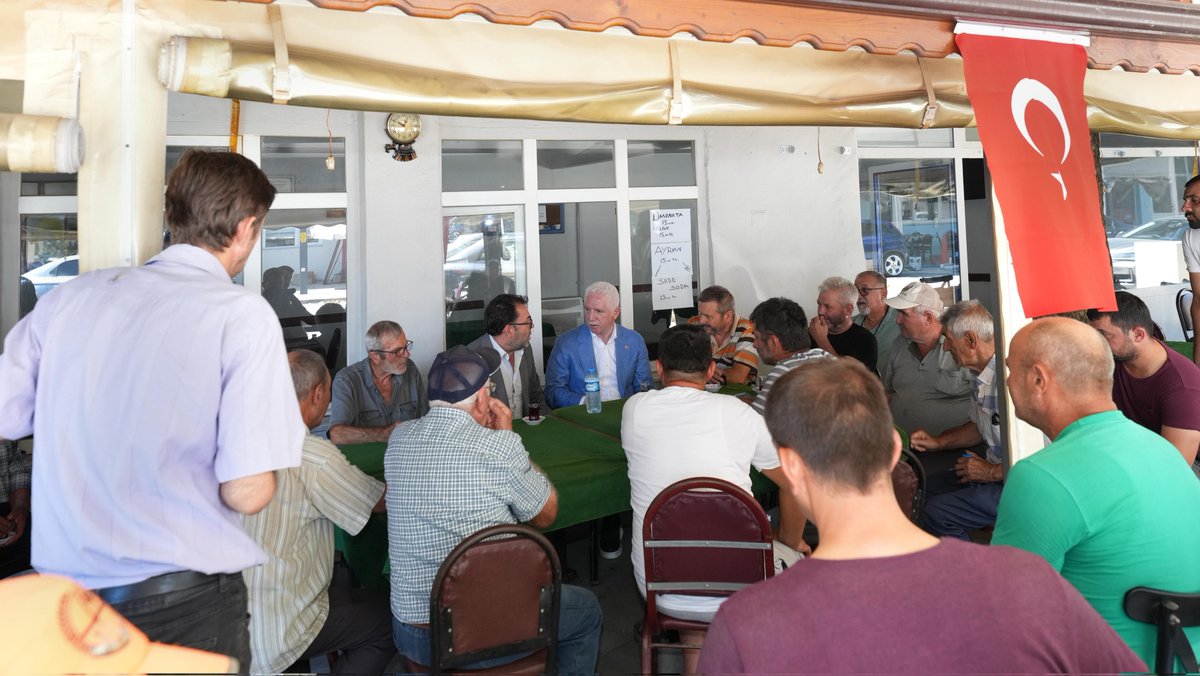 TC_istanbul's tweet image. Valimiz Davut Gül, Silivri ilçe ziyareti kapsamında Seymen Mahallesi ziyaretinde esnaf ve vatandaşlarla bir araya geldi. 

Vali Gül, esnaf ve vatandaşlarımızla sohbet ederek hatıra fotoğrafı çektirdi.

@gul_davut

📍#Silivri