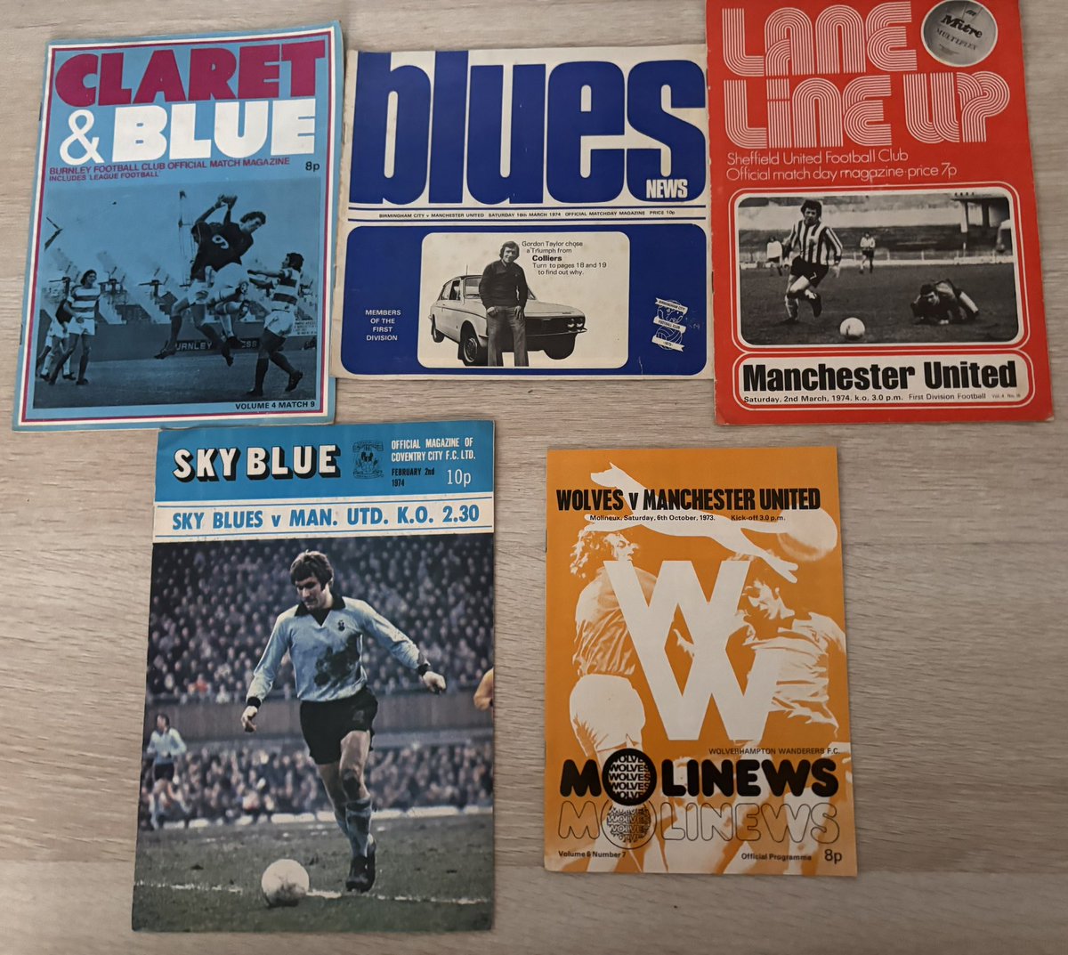 MUFCMemorabilia's tweet image. Manchester United 1970s away Programmes
£0.50 each
Excluding postage