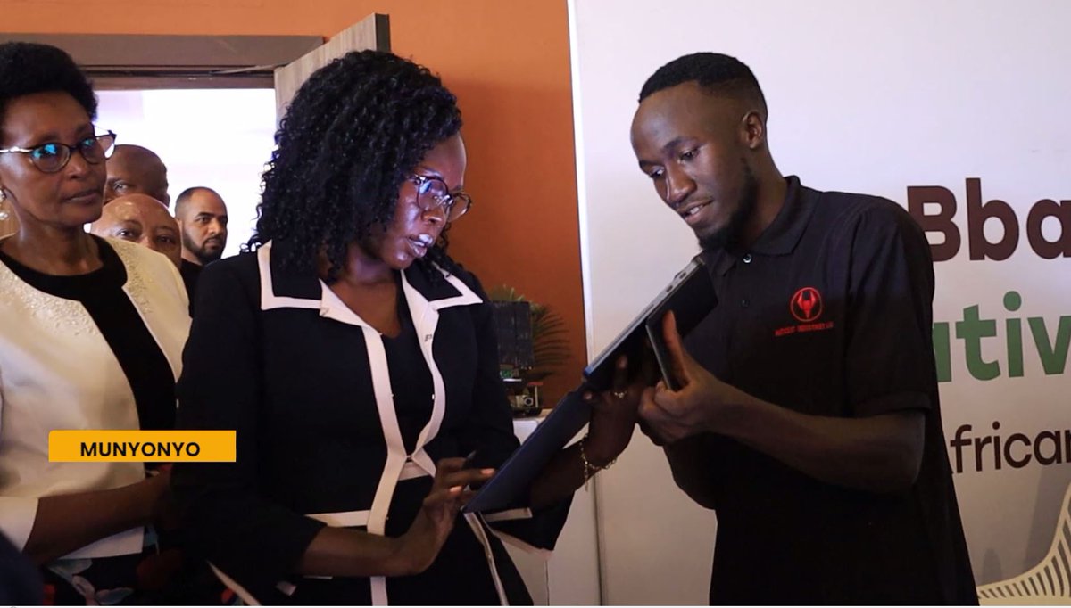 ubctvuganda's tweet image. .@Anite__Evelyn Anite the minister of state of privatization and investment urged Ugandans to stop inferiority towards Ugandan made products
Link: youtu.be/A5-Q8lDwsrU
#UBCNews | #UBCUpdates