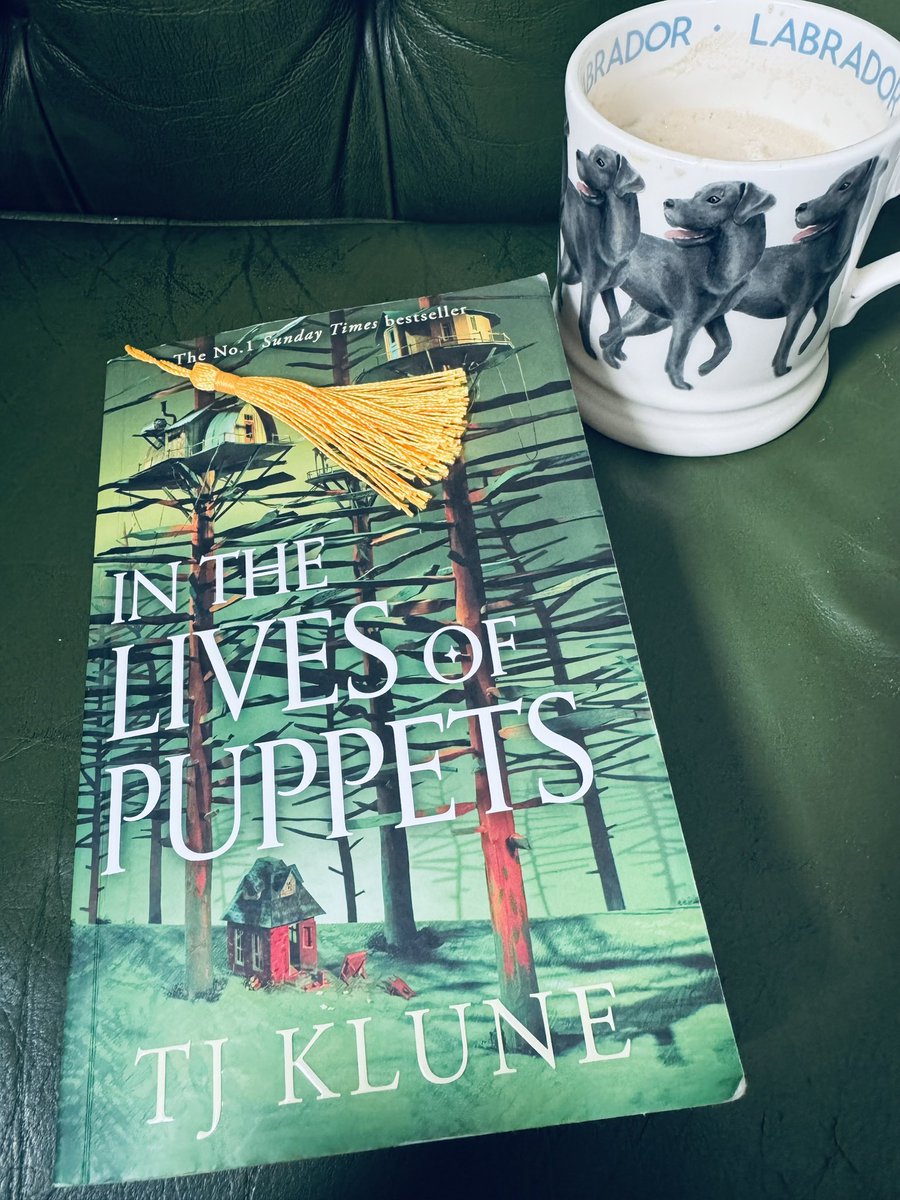 A_ndrew_Reads's tweet image. Chilled Saturday reading…I’m half way through and absolutely love the characters. Has anyone read this?
What’s everyone else reading?