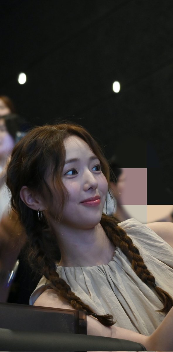 axdv12345's tweet image. 채수빈 250726

영화 전지적독자시점 무대인사 3908

#채수빈 #전지적독자시점 #무대인사
