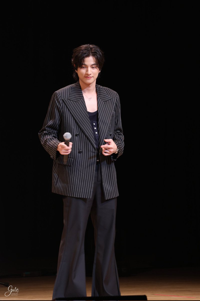 นั่งว่าน่ารักแล้ว  ยืนน่ารักกว่า ☺️

#TokyoHoliday​
#GulfKanawut
<a href="/gulfkanawut/">gulfkanawut</a>