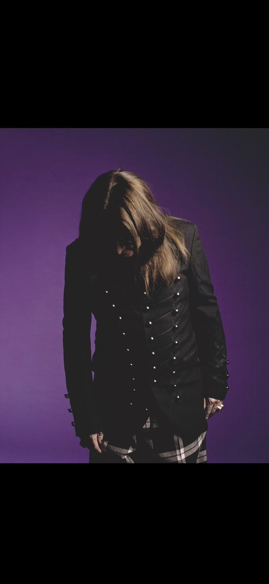 StuartJKane's tweet image. A Tribute to Ozzy Osbourne and "War Pigs"
Ozzy Osbourne, the Prince of Darkness, has left an indelible mark on the world of music, not only as the wild frontman of Black Sabbath but as a voice that dared to challenge the status quo. With his raw, haunting vocals and unapologetic…